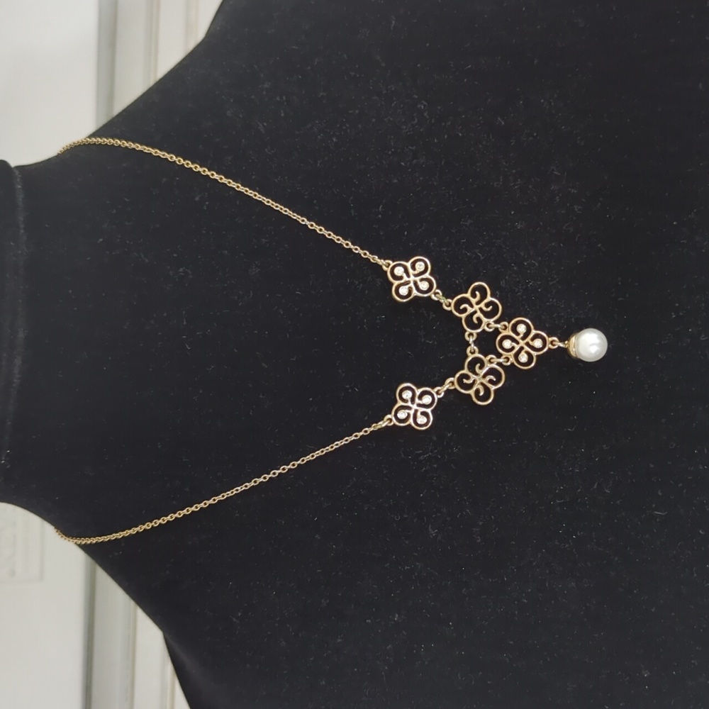 Vintage Avon Romantic Pearlesque Filigree Necklace - Picture 2 of 4